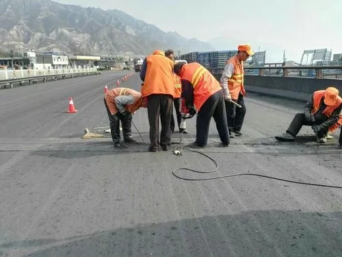 韩城道路桥梁病害治理